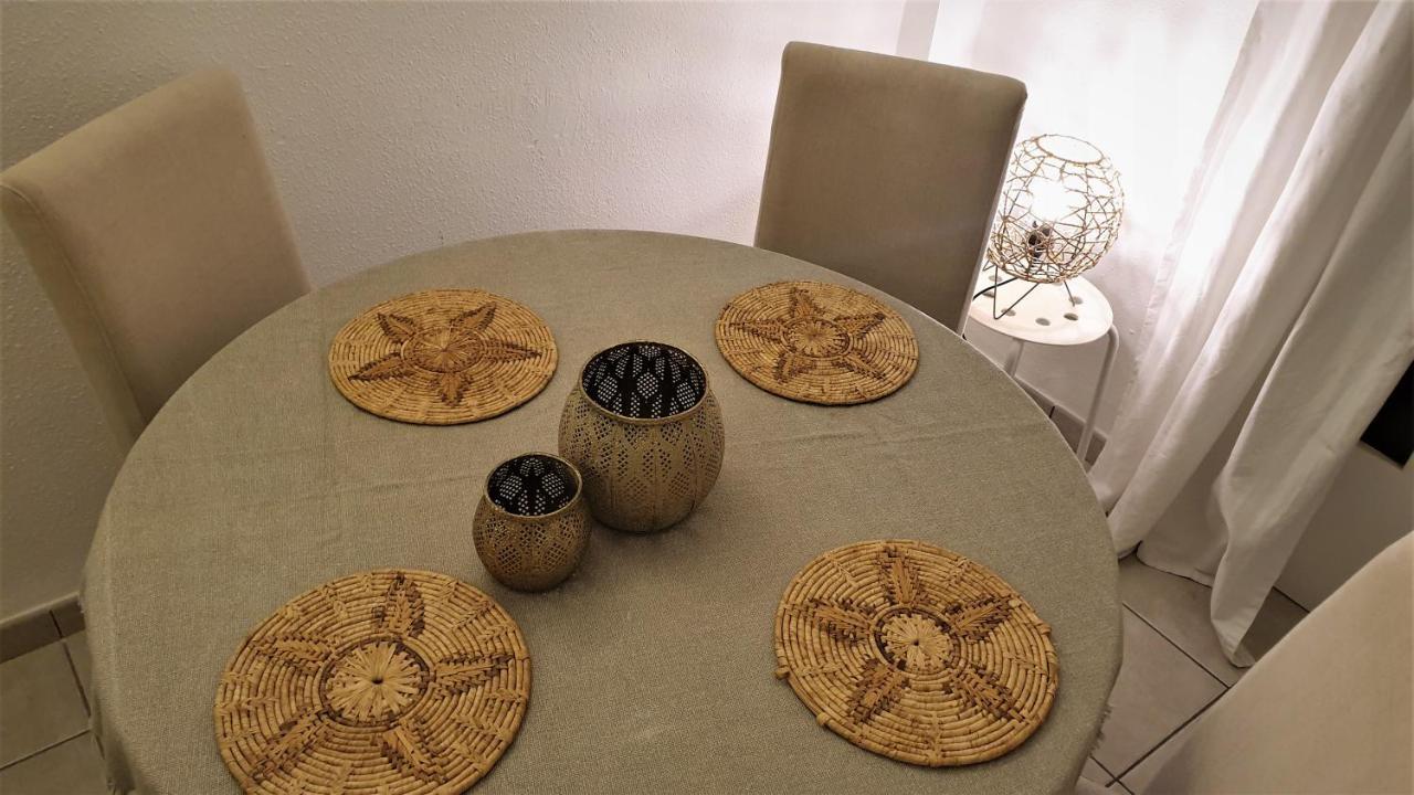 Bungavilla House In La Isla Apartment Jávea
