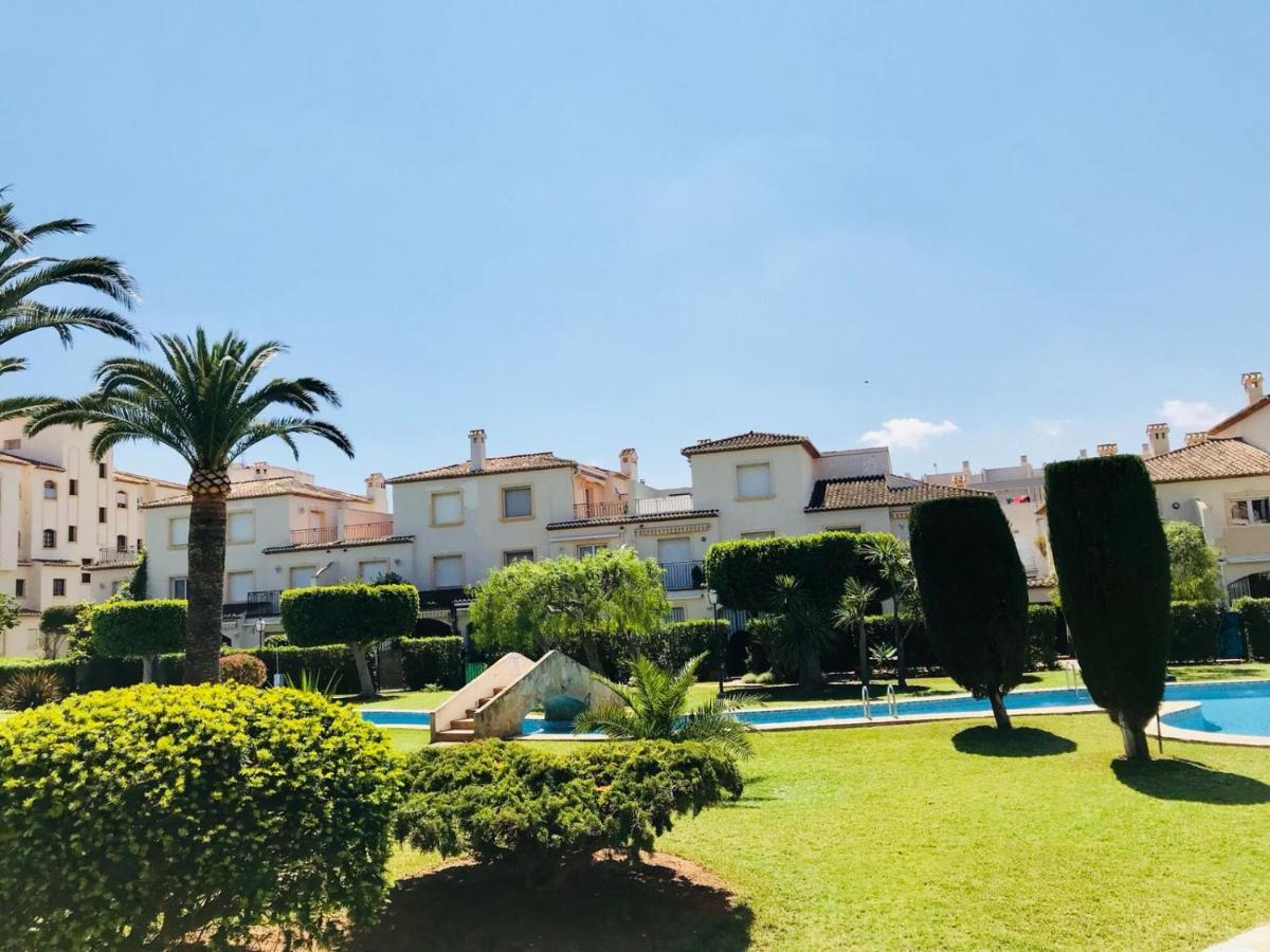 Bungavilla House In La Isla * Jávea